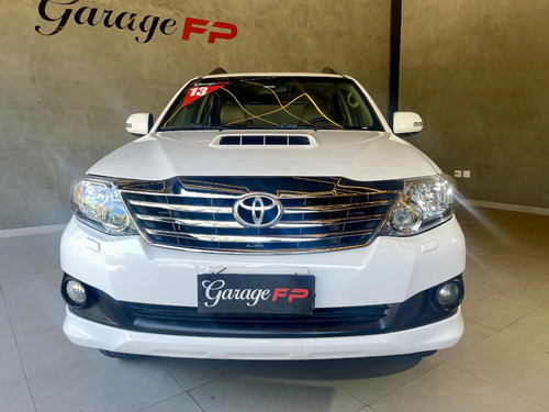 Toyota Hilux 3.0 Srv Cab. Dupla 4x4 Aut. 4p