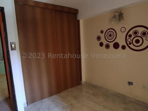 Imagen 23 de 30 de Apartamento En Urbanización Los Roques Piso Bajo, Poco Negociable!! Totalmente Amoblado Wm Mls #23-17376
