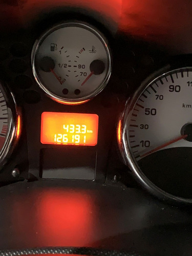 Imagem 4 de 4 de Peugeot 207 1.4 Xr 8v