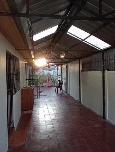Simpática Casa En Venta 2 Dormitorios 1 Baño Comuna Conchalí