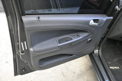 Volkswagen Voyage Trendline Con Agregados