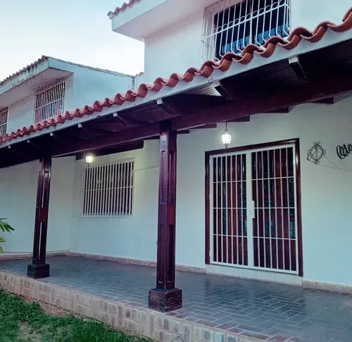 Gl Casa En Urb.el Parral Amoblado
