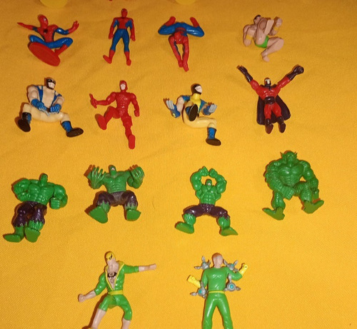 Marvel Super Heroes Grezon Tipo Kinder Set 18 Figuras (Usado)