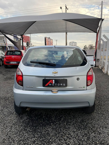 Imagem 5 de 14 de Chevrolet Celta 1.0 4p Vhc Flex Spirit