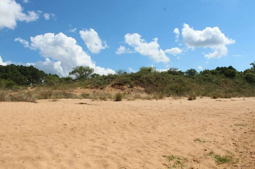 Vende Terreno B° Privado En Ituzaingó -