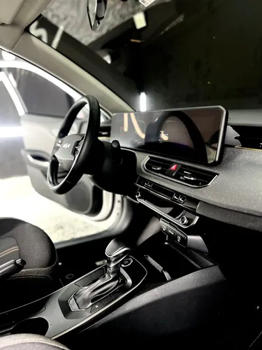 Kia K3 Cross 1.6 Zenith