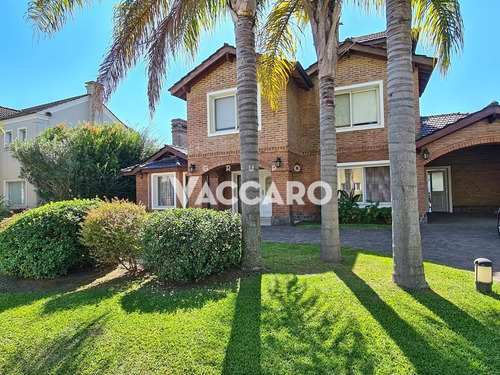 Imagen 3 de 27 de Casa Venta Campos De Alvarez