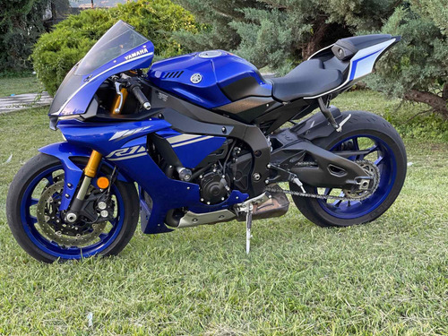 Yamaha R1