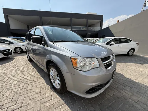 Dodge Grand Caravan 3.7 Sxt At