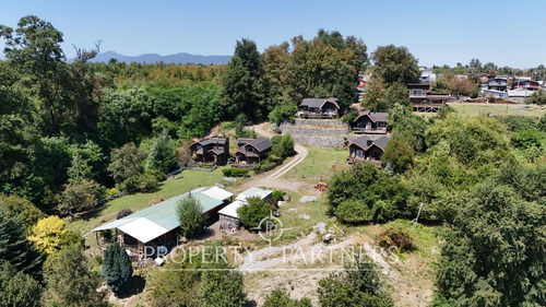 Casa Y Complejo 6 Cabañas En Terreno De 13.000 Mts...
