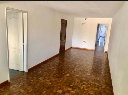 Imagen 2 de 13 de Apto. Venta Pocitos Oportunidad!!!!! 3 Dorm. 2 Baños Hermosa Zona