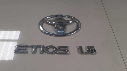 Emblema Letreiro Toyota Etios 2017 Original