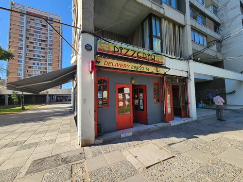 Venta De Derecho A Llave / Reconocido Restaurant Pizzería