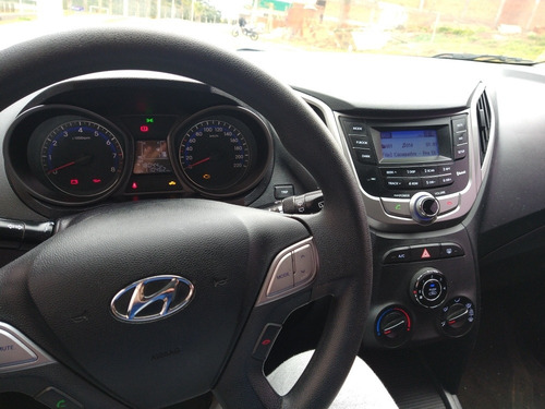 Hyundai Hb20 2015 1.0 Comfort Plus Flex 5p
