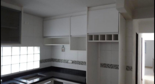 Imagem 5 de 8 de Casa 4 Comodos