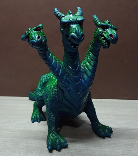 Figura Dragón De Tres Cabezas 1984 $380