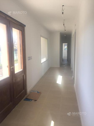 Imagen 27 de 30 de Casa Venta Canton Puerto - Maroto Propiedades