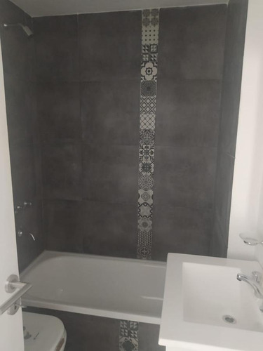 Imagen 3 de 9 de Departamento - Florida Mitre/este