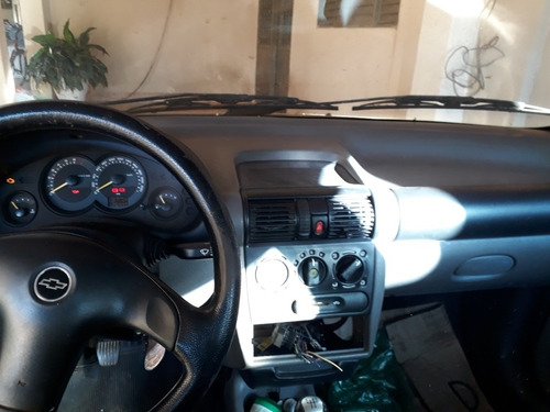 Chevrolet Corsa Classic 1.0 Life Flex Power 4p 77 Hp 2009