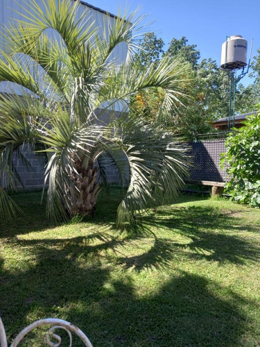 Casa Quinta En Venta - 2 Dormitorios 2 Baños - 900mts2 - San Vicente