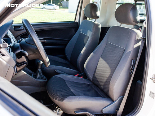 Imagen 11 de 25 de Volkswagen Saveiro 1.6 C/extendida| Permuta / Financia