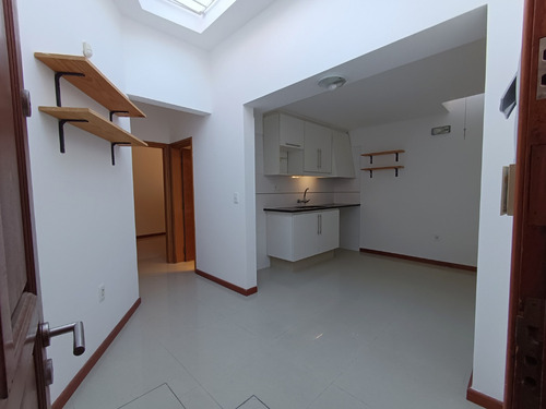 Impecable Apto. De 1 Dorm. Reciclado. Próximo A Zoo, Av. Rivera Y L.a. De Herrera.