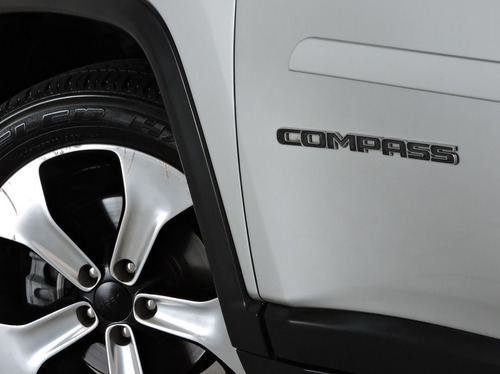Imagem 14 de 19 de Jeep Compass 2.0 16v Longitude 2017