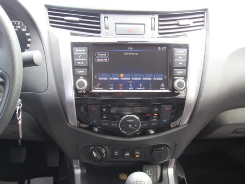 Nissan Frontier 2.3 Cd 4X4 Xe Mt