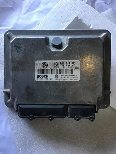 Computadora Ecu Motor Beetle Jetta Golf 06a 906 018 Es (Usado)