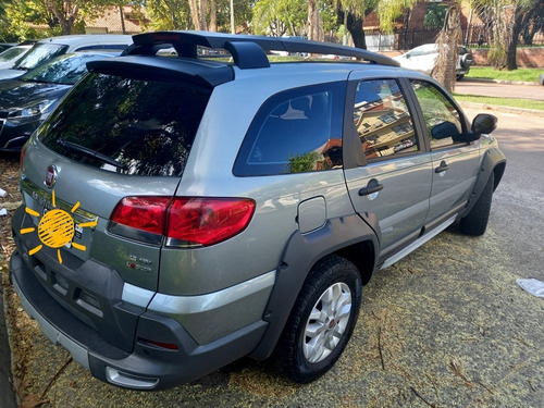 Fiat Palio 1.6 Adventure Locker