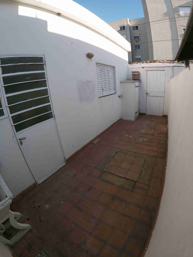 Imagen 4 de 16 de Venta 2 Ambientes Interno Con Jardin Excelente Ubicacion