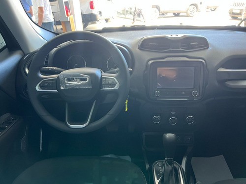 Jeep Renegade 1.8 Sport At6