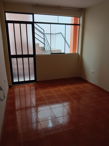 Imagen 8 de 12 de Se Alquila Departamento 3 Habitaciones
