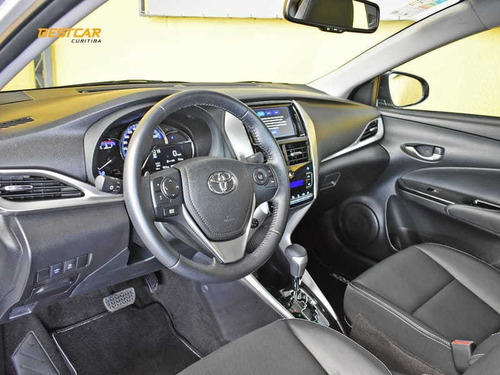 Toyota Yaris 1.5 16v Flex Sedan Xls