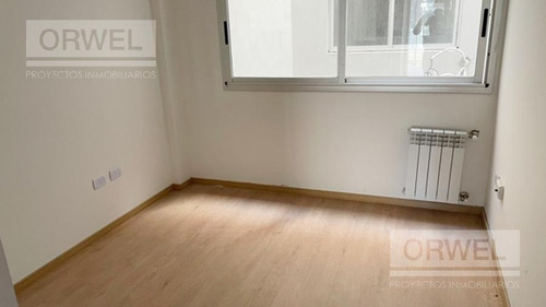 Imagen 5 de 13 de 3 Ambientes Con Patio - 2 Baños Completos