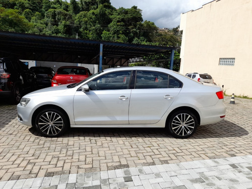 Imagem 2 de 13 de Vw - Jetta Highline 2.0 Tsi At - 2014 - Teto Solar 211cv