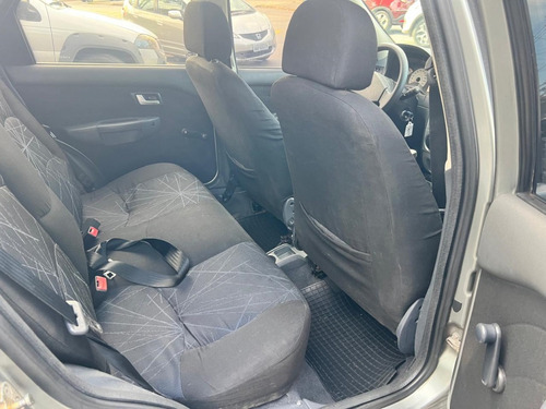 Fiat Palio 1.4 MPI ELX 8V FLEX 4P MANUAL