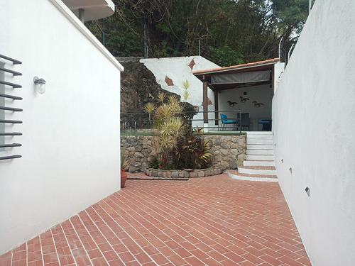 Lorena Inojosa Alquila Bella Quinta En El Parral
