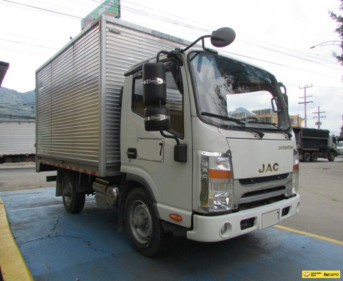 Imagen 4 de 25 de Jac Hfc 1035kn Camión Furgón