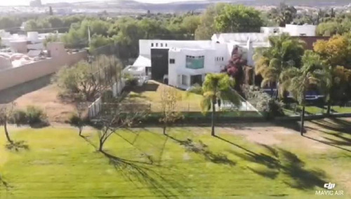 Imagen 4 de 22 de En Campo De Golf Y Albeca Propia. La Mejor Oportunidad En Juriquilla.