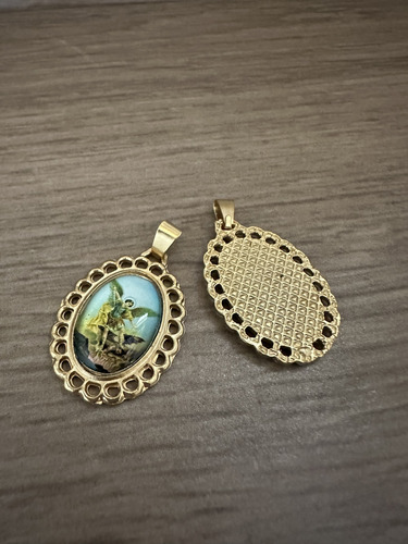 Abalorio Medalla Arcangel San Miguel 2x2.8cms, 12 Pzs