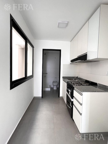 Venta Departamento Tipo Casa 1 Ambiente Con Patio En Sarandi