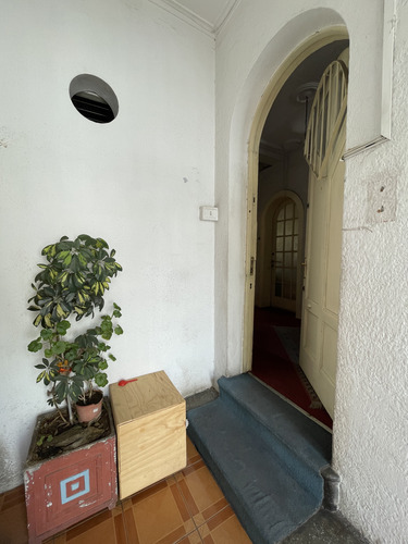 Arriendo Oficina En Casa Comercial Con Excelente Ubicacion