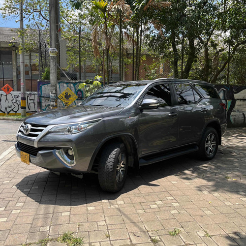 Toyota Fortuner 2.8l