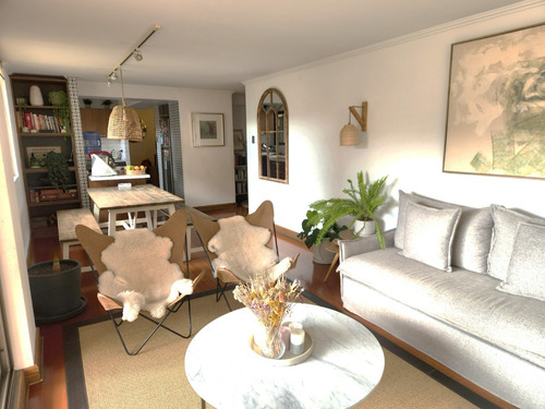 Remodelado Frente Parque Bicentenario. Venta Dueños Directo
