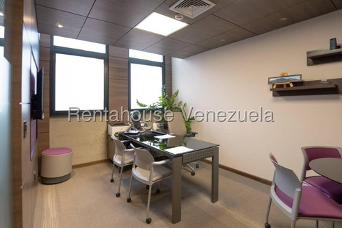 Inmejorable Oficina En Venta El Rosal, Lista Para Operar