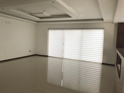 Hermosa Residencia En La Ceiba A La Venta