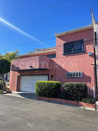 Casa En Venta, En Fracc. Agua Caliente , Tijuana, B.c