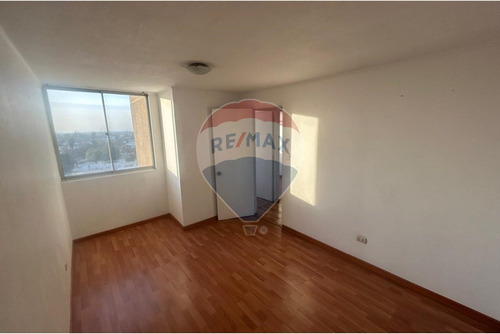Acogedor Piso Con Vista Y Acceso Conveniente