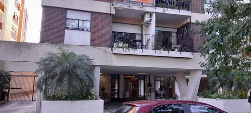 Departamento En Venta, Monoambiente Ubicado En El Centro De Martínez, Edificio Laguzzi.